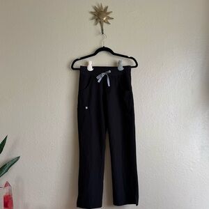 Figs Kade Cargo Scrub Pants Petite